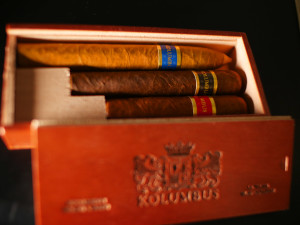TBJ II Kolumbus cigars focused lid not